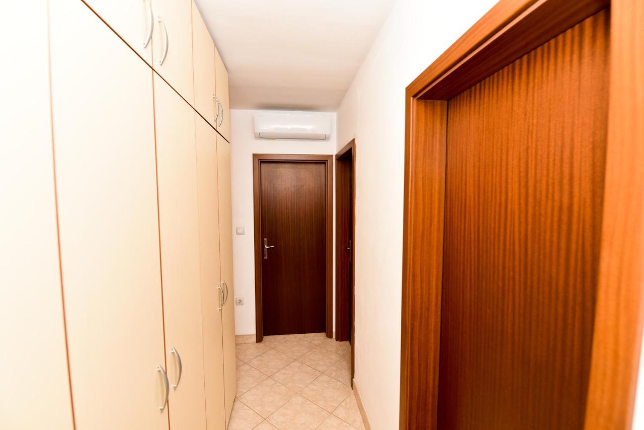 Apartment Nelly- Self Check-In Задар Екстериор снимка