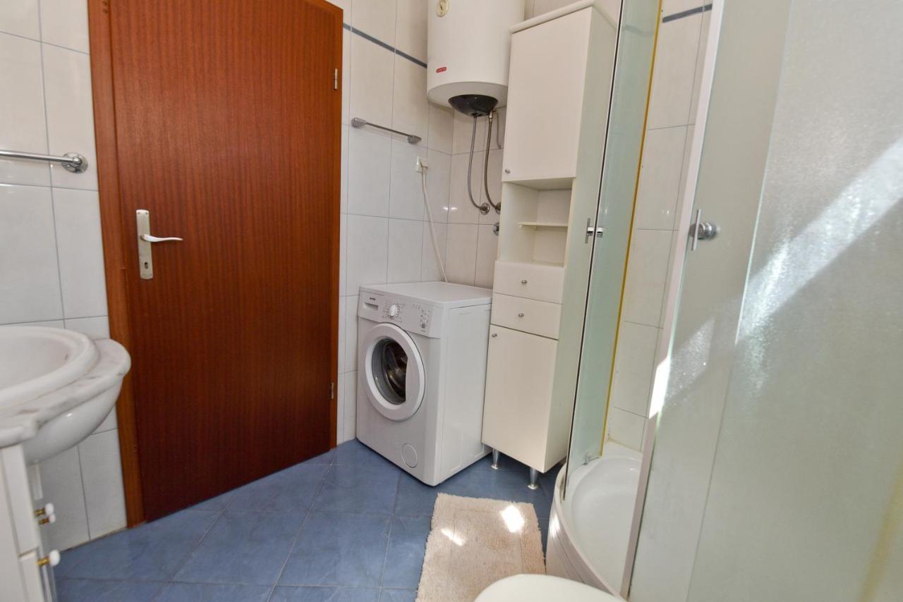 Apartment Nelly- Self Check-In Задар Екстериор снимка